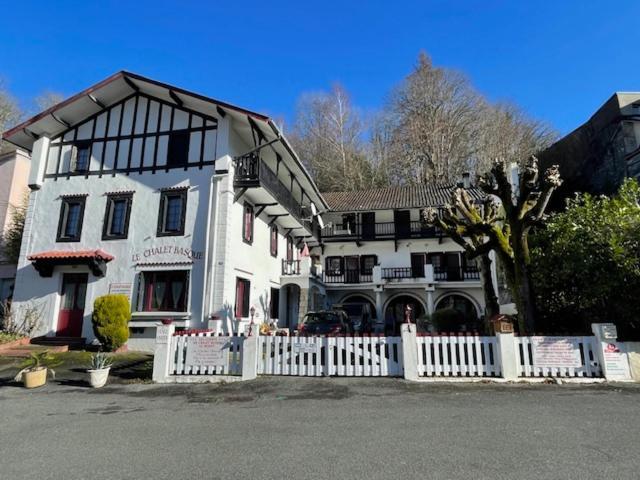 Le Chalet Basque Apartment Capvern Exterior photo